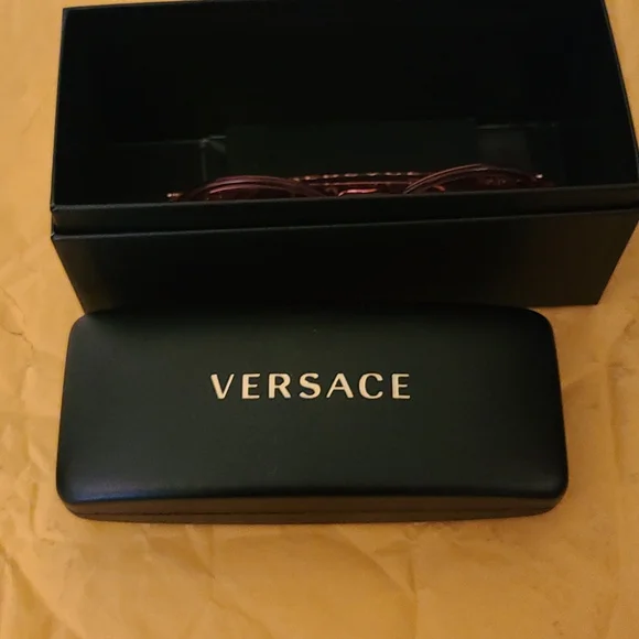 Versace Sunglasses - Picture 6 of 7
